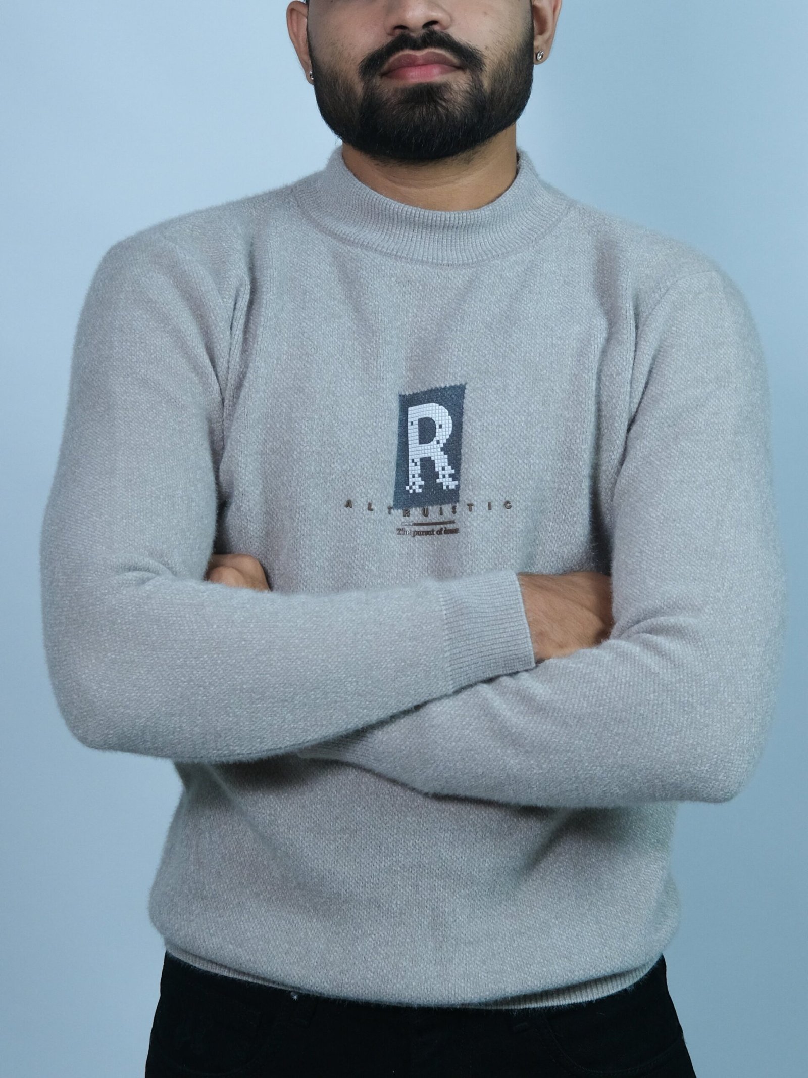 Grey Minimal Sweatshirt - Image 2