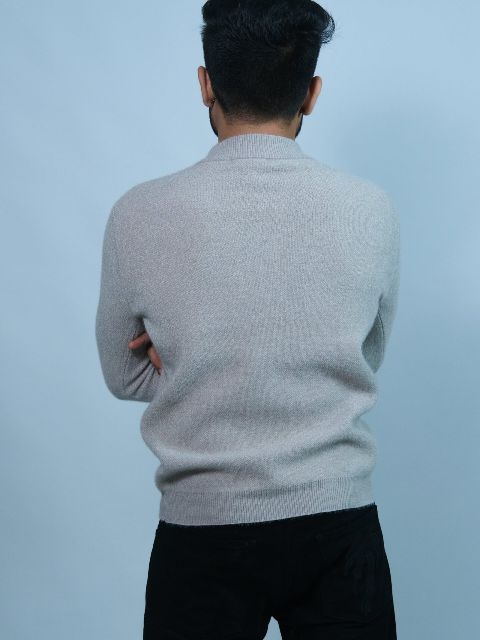 Grey Minimal Sweatshirt - Image 3