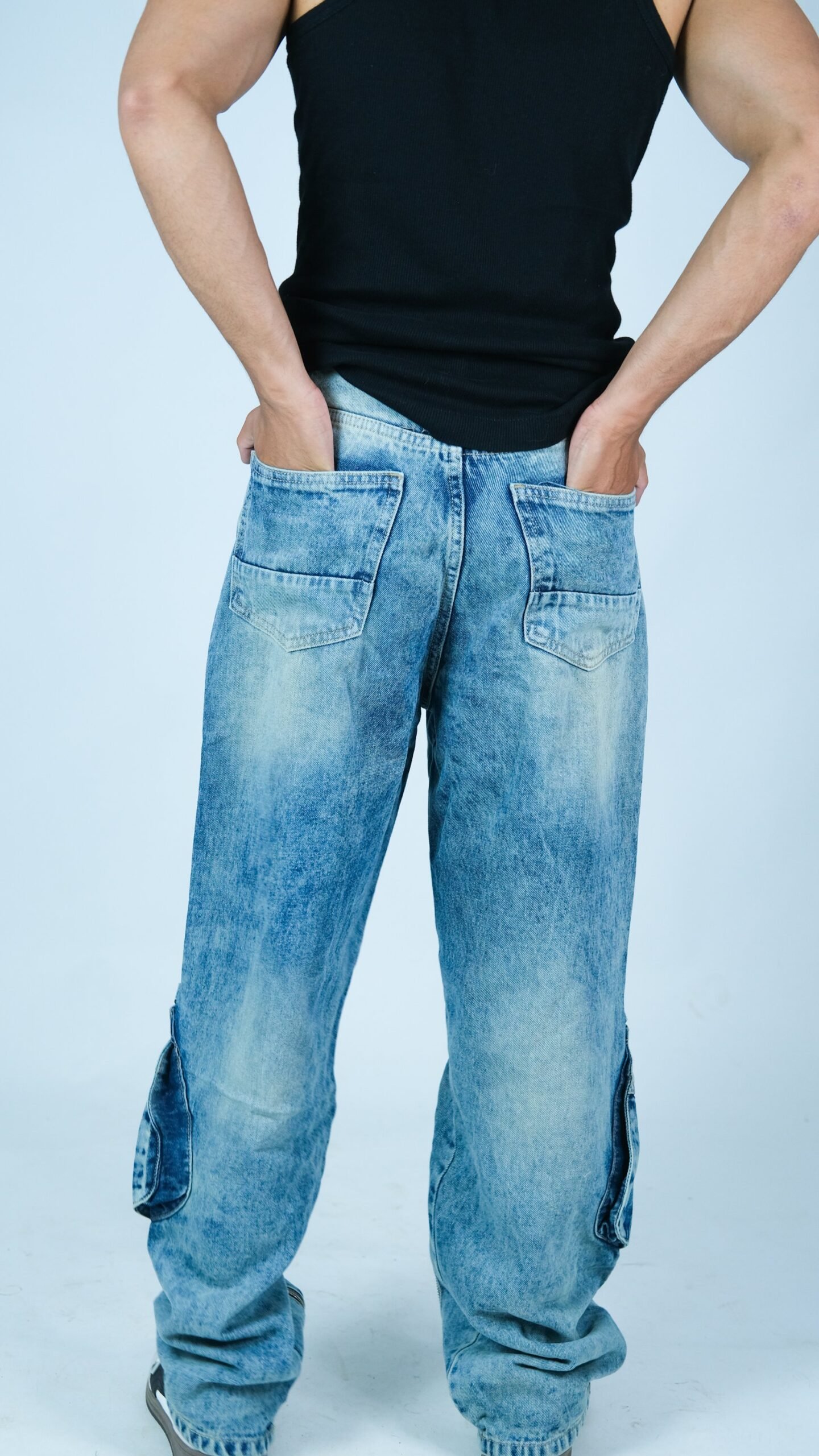 Multi-Pocket zipped Baggy Jeans - Image 5